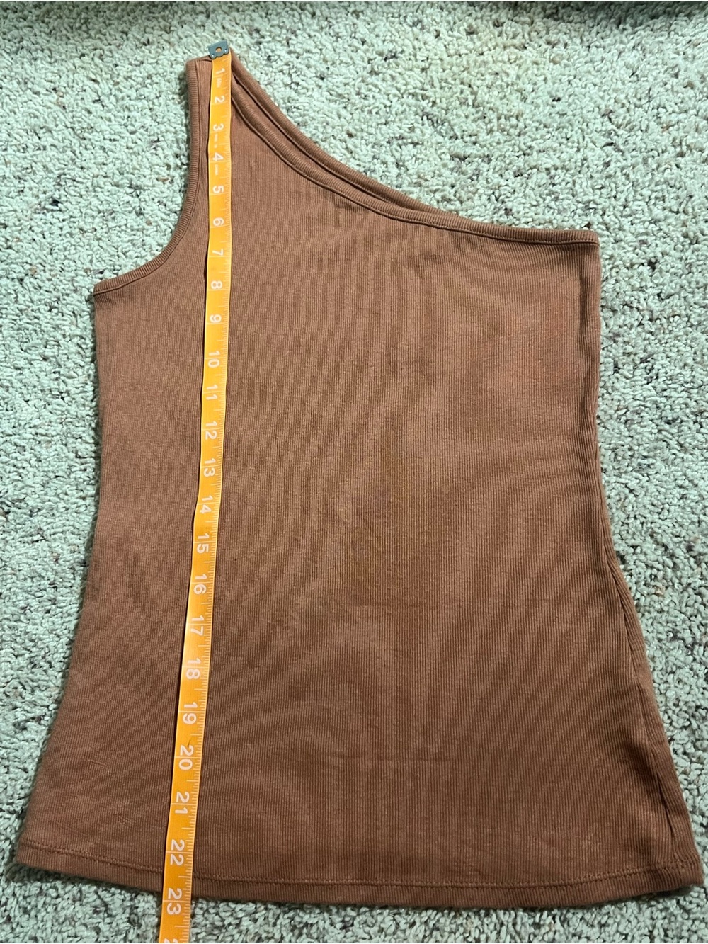 One-Shoulder Ribbed Tank Top - Picture 3 of 4